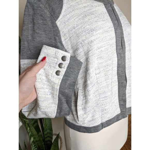 NWT Cabi Gray Color Block Cropped Motto Jacket - Picture 7 of 8